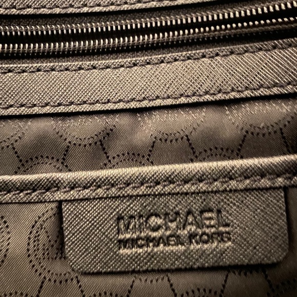 Michael Kors Harper Tote - Picture 8 of 12